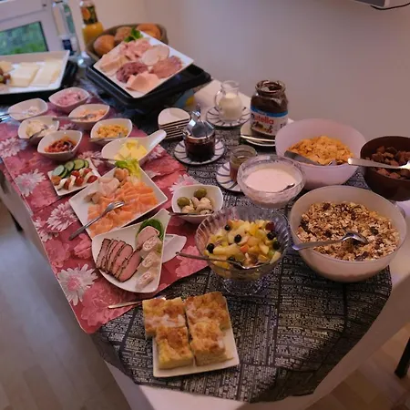 Zur Linde Bed & Breakfast